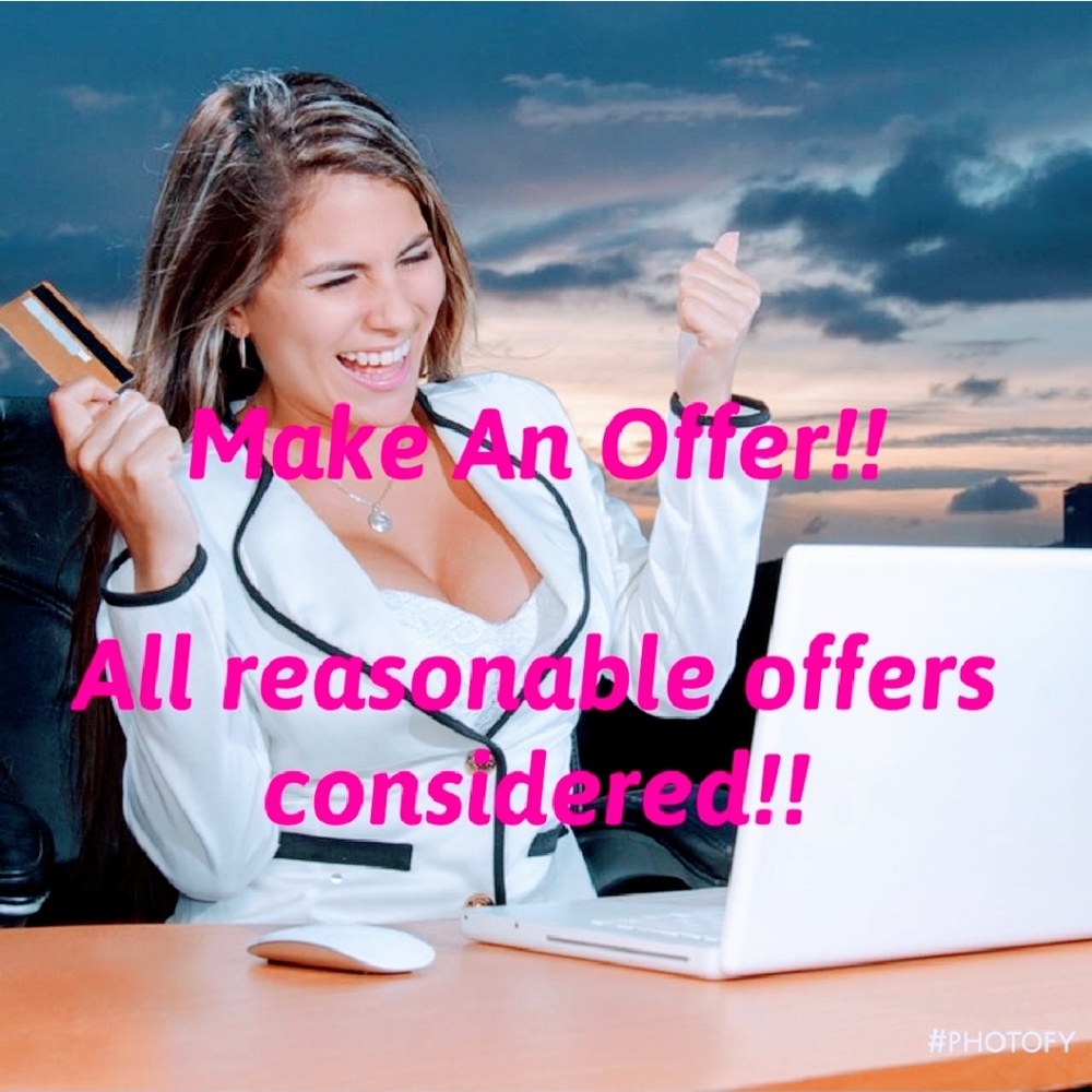 MAKE AN OFFER... I LOVE TO MAKE DEALS💲💲💲